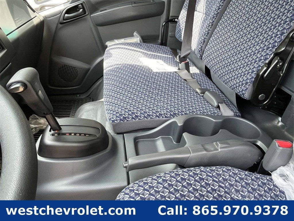 2025 Chevrolet Low Cab Forward 4500 1WT