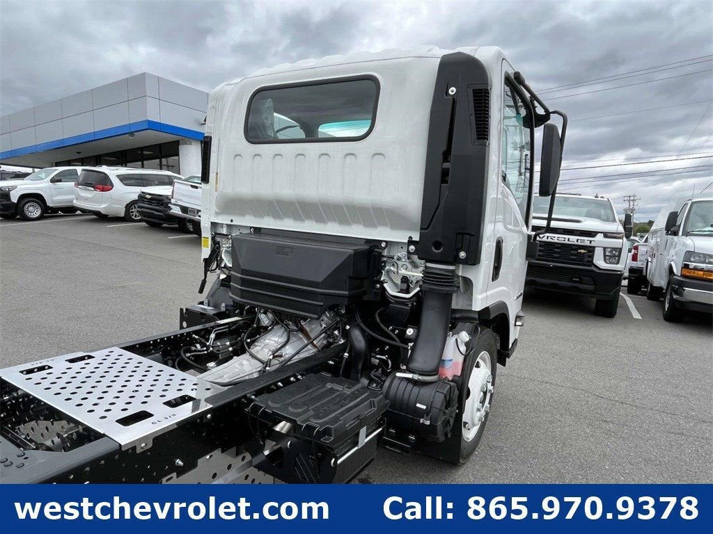 2024 Chevrolet Low Cab Forward 4500 Base