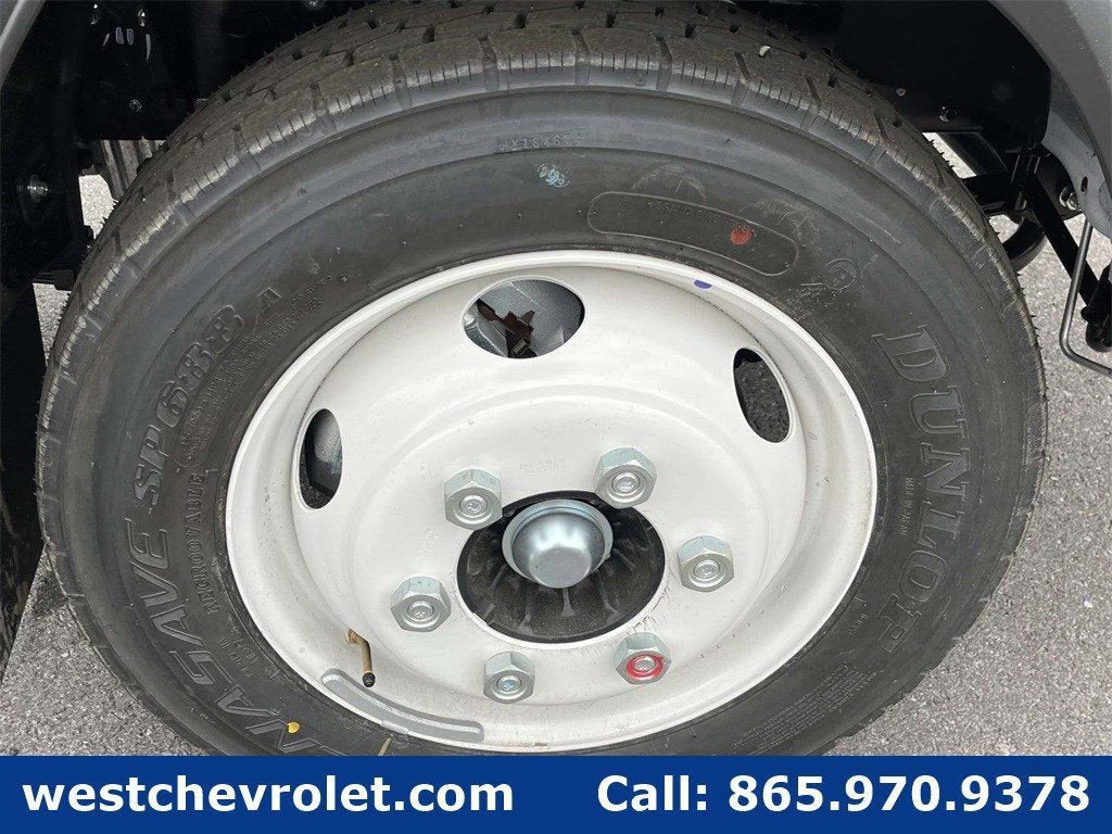 2024 Chevrolet Low Cab Forward 4500 Base