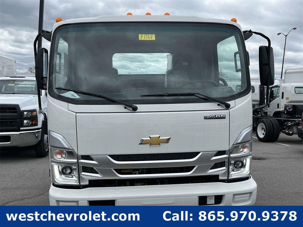 2024 Chevrolet Low Cab Forward 4500 Base