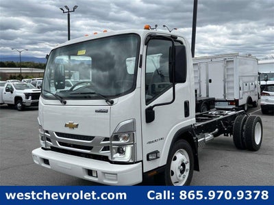 2024 Chevrolet Low Cab Forward 4500 Base