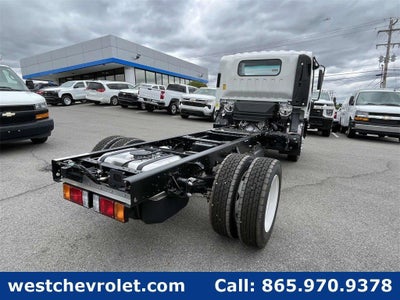 2024 Chevrolet Low Cab Forward 4500 Base