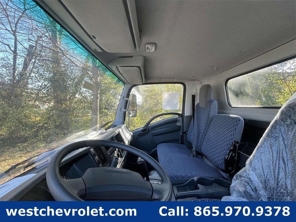 2025 Chevrolet Low Cab Forward 4500 1WT