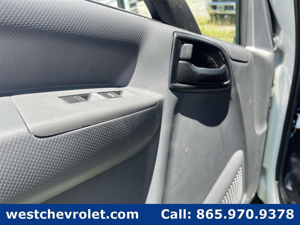 2024 Chevrolet Low Cab Forward 4500 Base