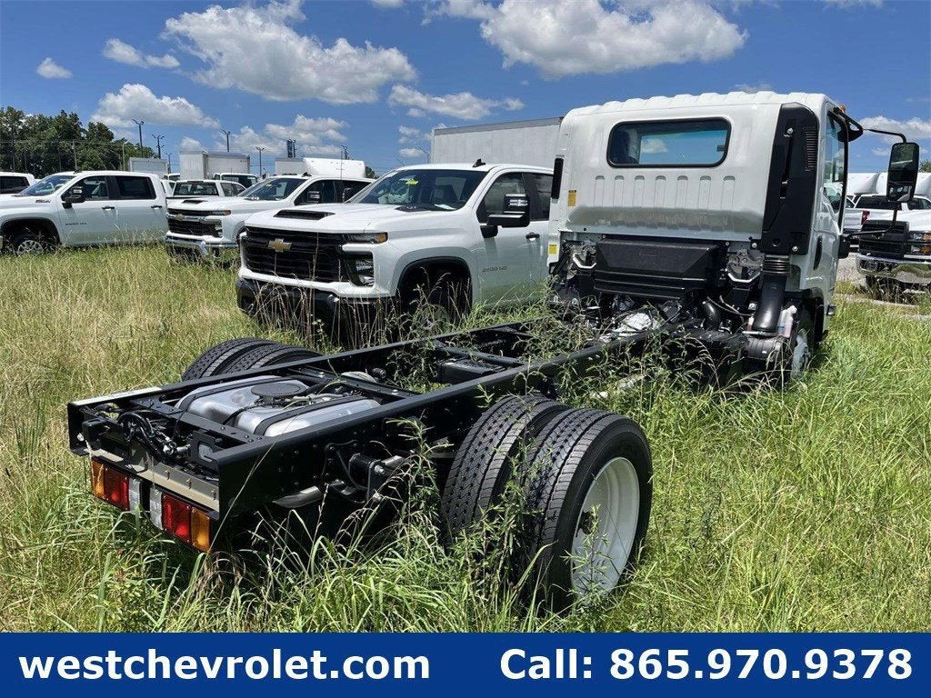 2024 Chevrolet Low Cab Forward 4500 Base