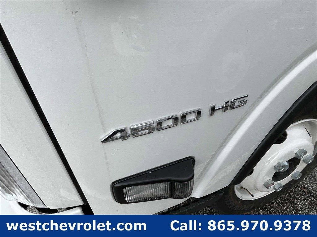 2025 Chevrolet Low Cab Forward 4500 Base
