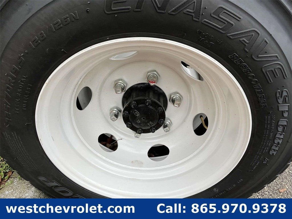 2025 Chevrolet Low Cab Forward 4500 Base