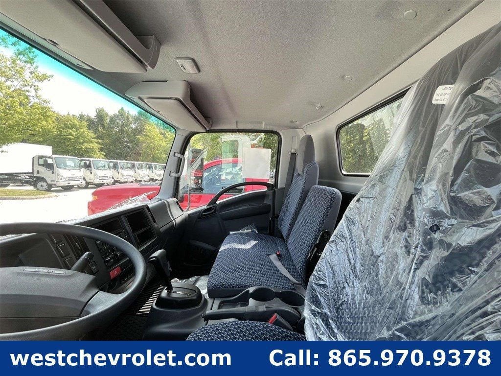 2025 Chevrolet Low Cab Forward 4500 1WT