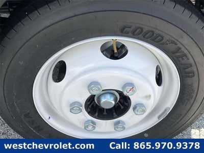 2025 Chevrolet Low Cab Forward 4500 1WT