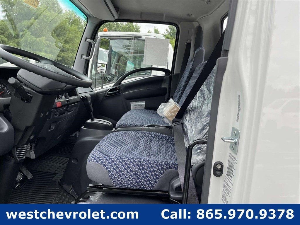 2025 Chevrolet Low Cab Forward 4500 Base