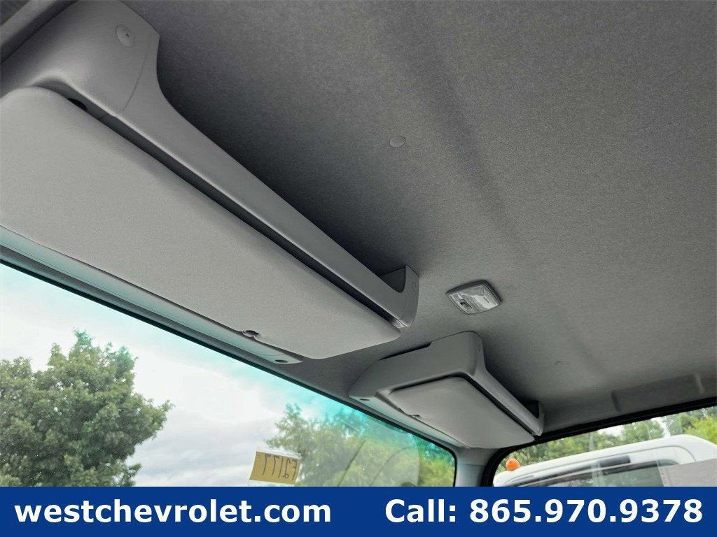 2025 Chevrolet Low Cab Forward 4500 Base