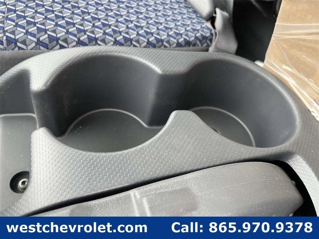 2025 Chevrolet Low Cab Forward 4500 Base