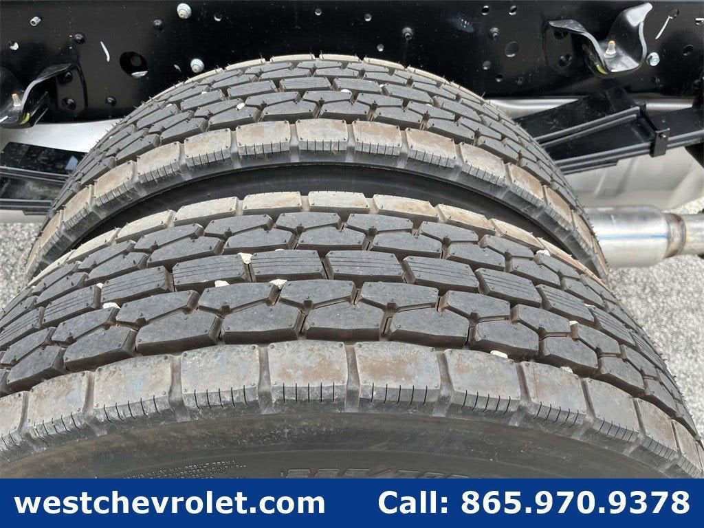 2025 Chevrolet Low Cab Forward 4500 Base