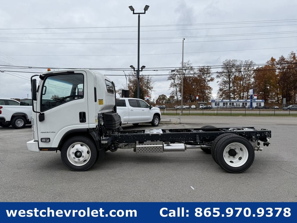 2025 Chevrolet Low Cab Forward 4500 Base