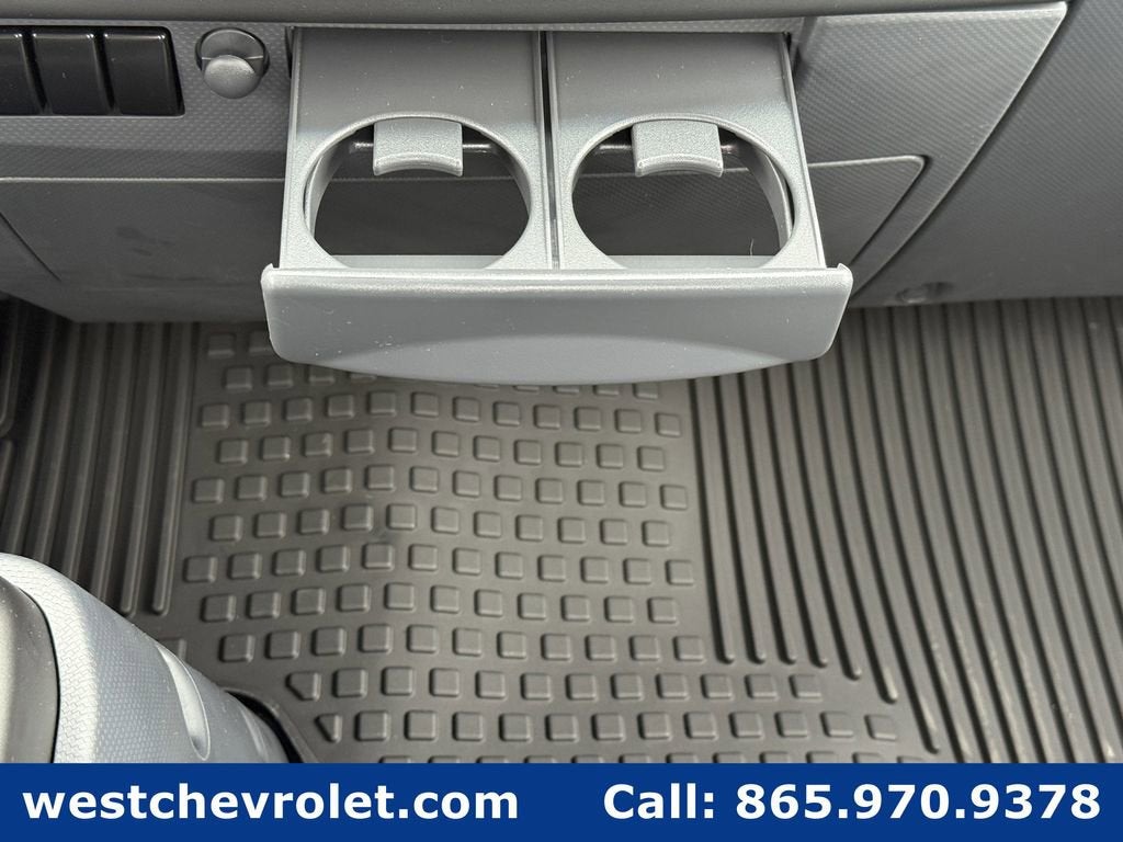 2025 Chevrolet Low Cab Forward 4500 Base