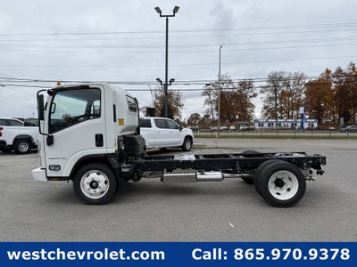 2025 Chevrolet Low Cab Forward 4500 Base