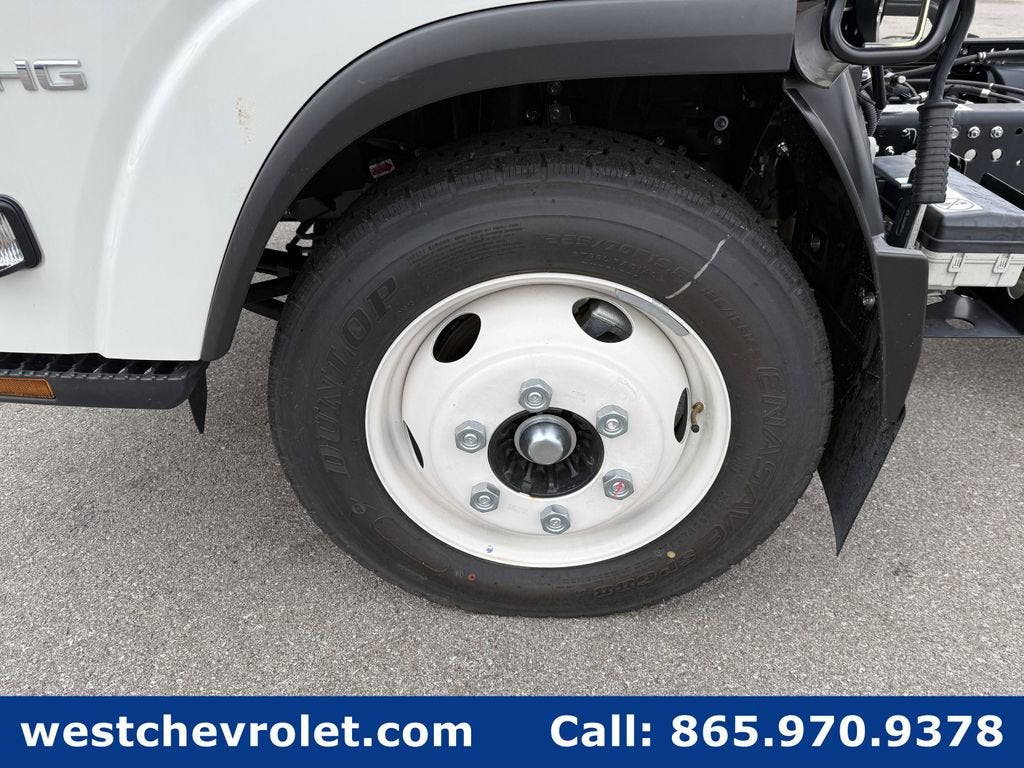 2025 Chevrolet Low Cab Forward 4500 Base