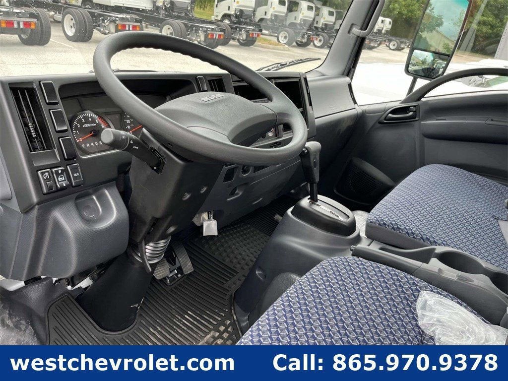 2025 Chevrolet Low Cab Forward 4500 1WT