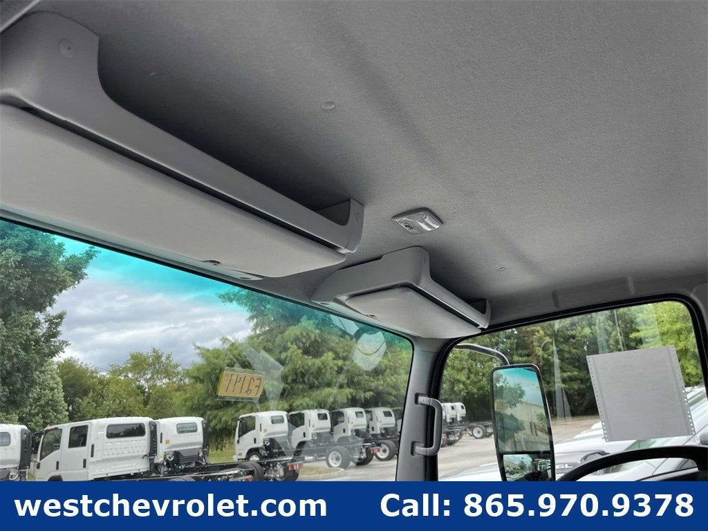 2025 Chevrolet Low Cab Forward 4500 1WT