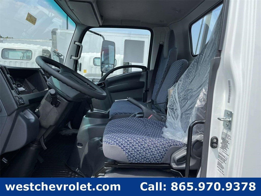 2025 Chevrolet Low Cab Forward 4500 Base