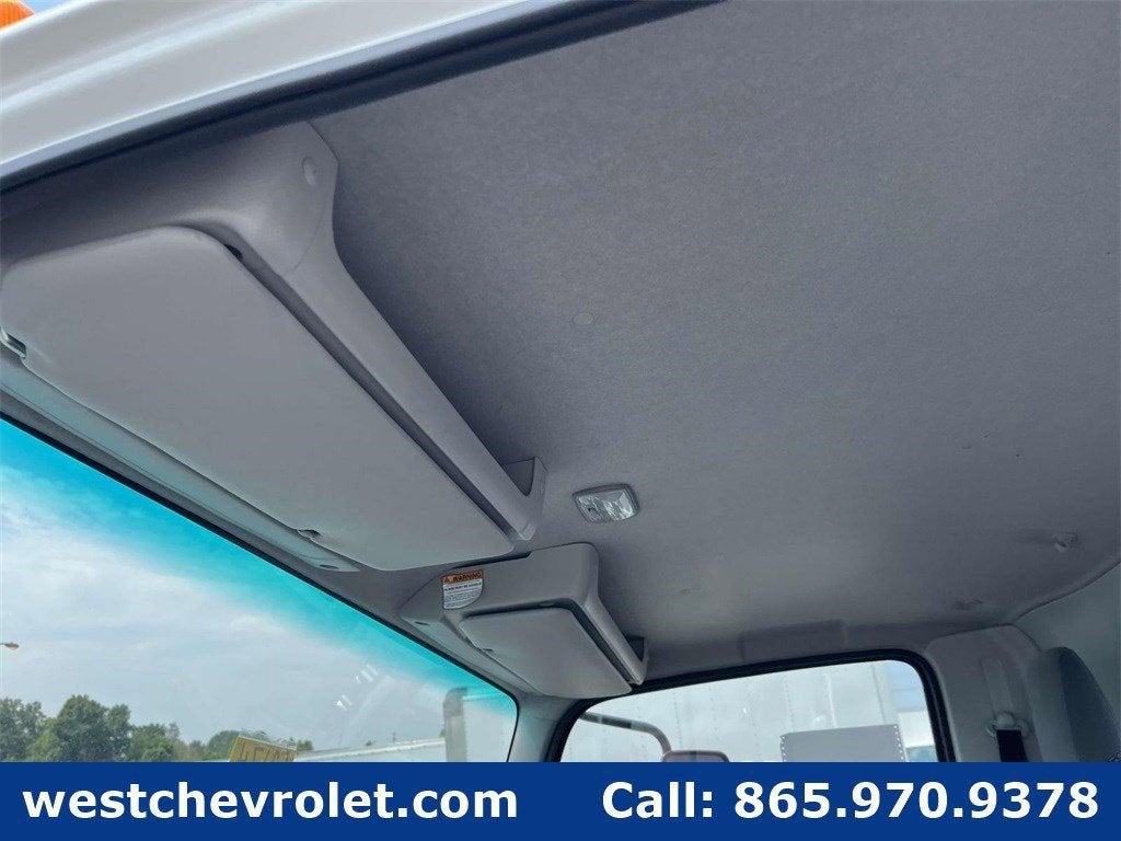 2025 Chevrolet Low Cab Forward 4500 Base