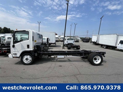 2025 Chevrolet Low Cab Forward 4500 Base
