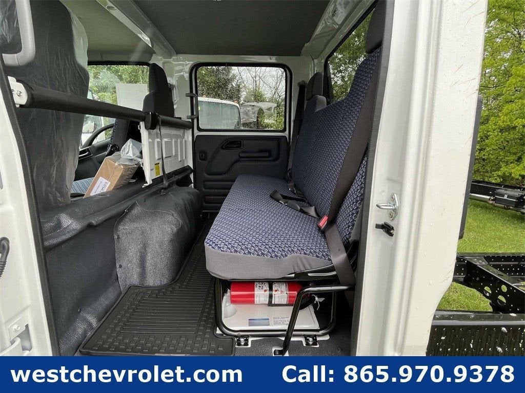 2024 Chevrolet Low Cab Forward 5500 HG Base