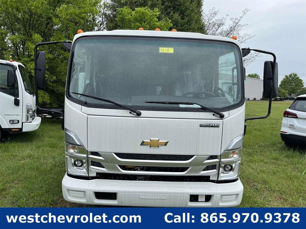 2024 Chevrolet Low Cab Forward 5500 HG Base