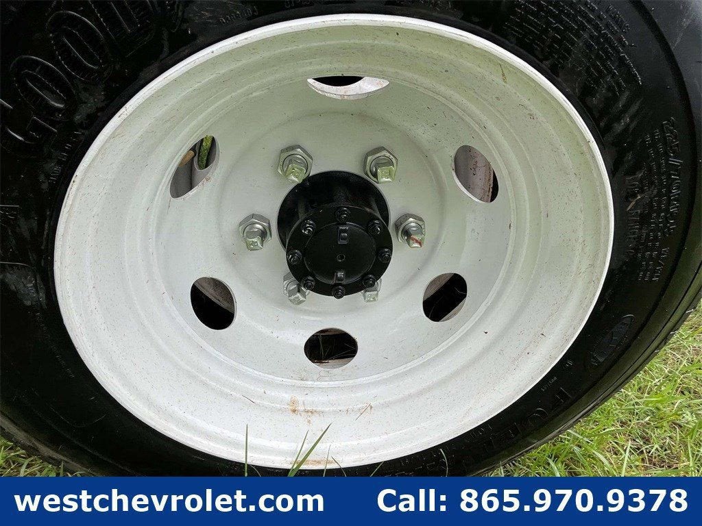 2024 Chevrolet Low Cab Forward 5500 HG Base