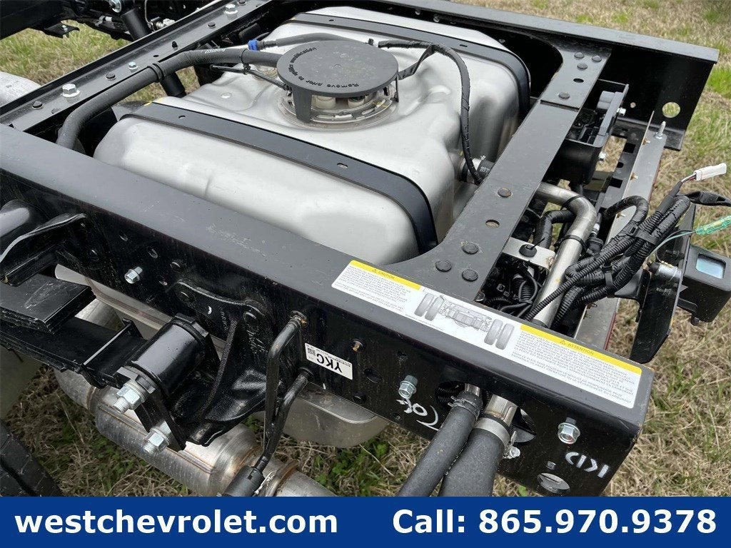 2025 Chevrolet Low Cab Forward 5500 HG Base