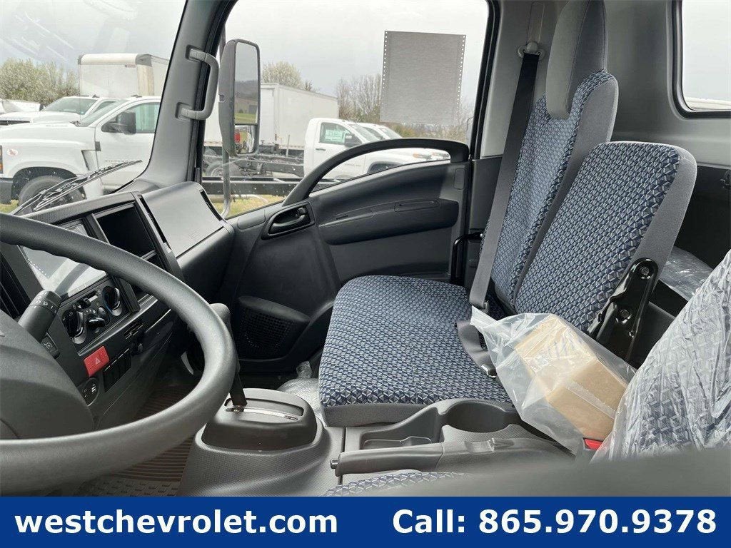 2025 Chevrolet Low Cab Forward 5500 HG Base