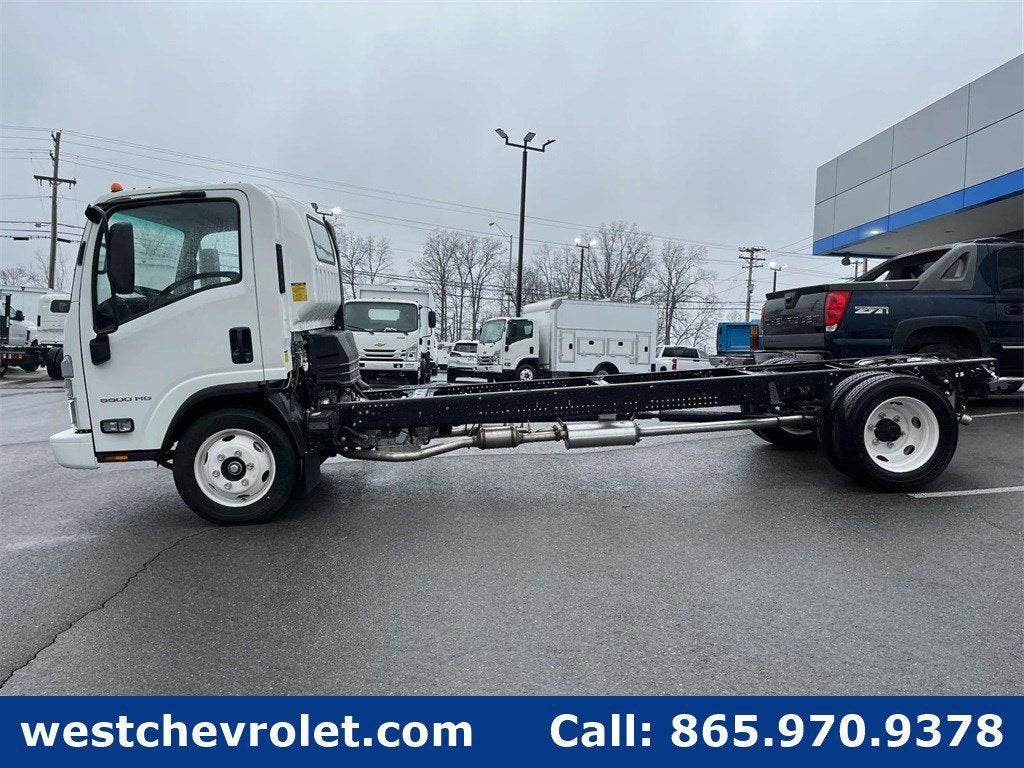 2024 Chevrolet Low Cab Forward 5500 HG Base