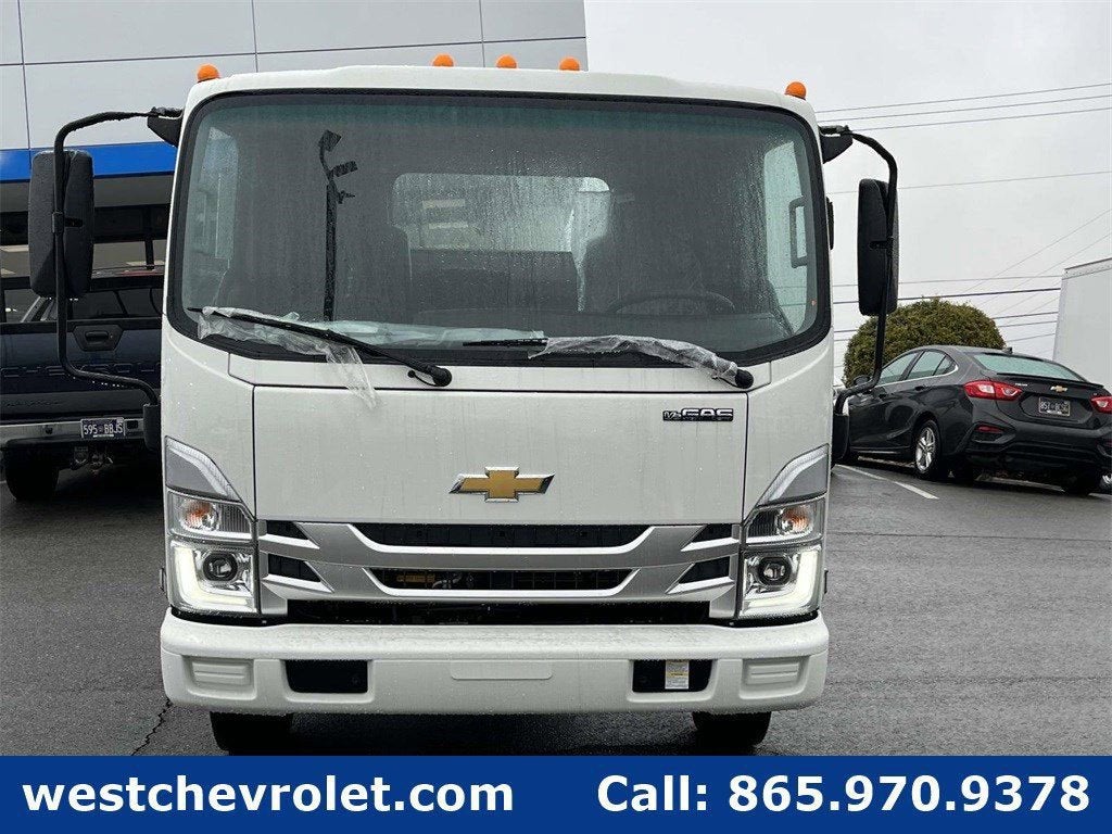 2024 Chevrolet Low Cab Forward 5500 HG Base