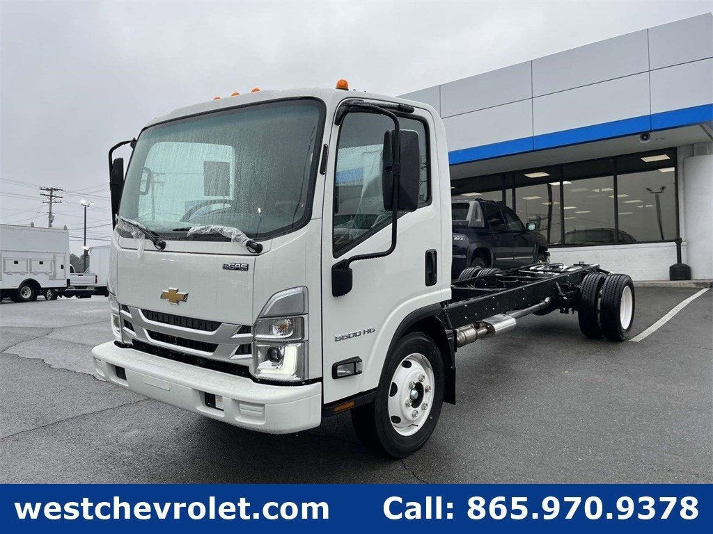 2024 Chevrolet Low Cab Forward 5500 HG Base