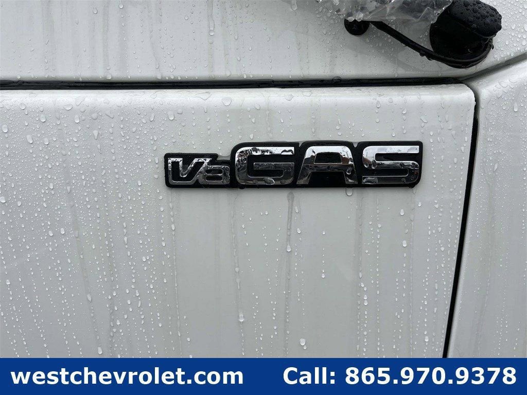 2024 Chevrolet Low Cab Forward 5500 HG Base