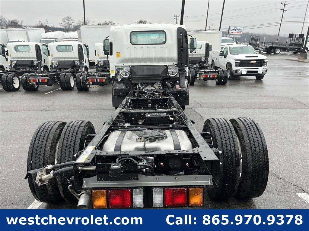 2024 Chevrolet Low Cab Forward 5500 HG Base