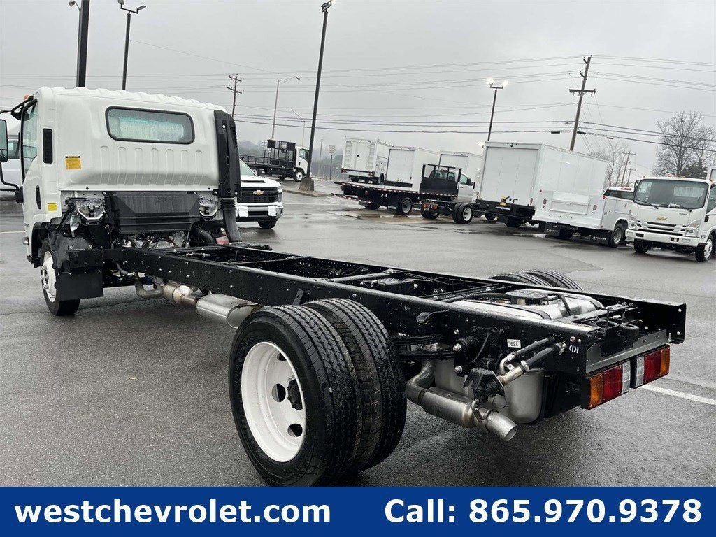 2024 Chevrolet Low Cab Forward 5500 HG Base