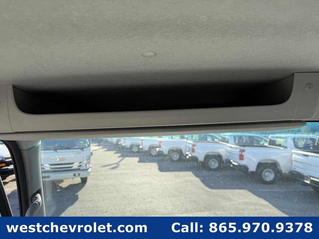 2025 Chevrolet Low Cab Forward 5500 HG Base