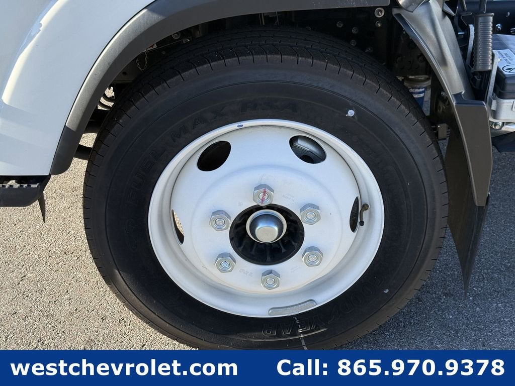 2025 Chevrolet Low Cab Forward 5500 HG Base