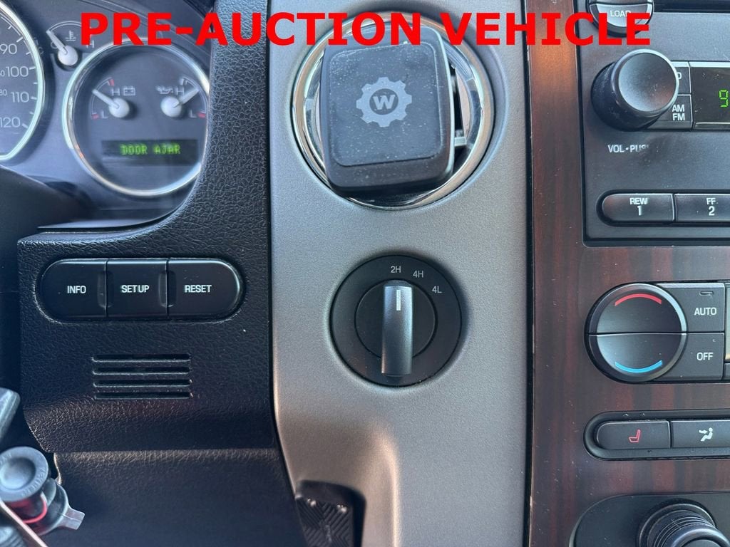 2006 Lincoln Mark LT Base