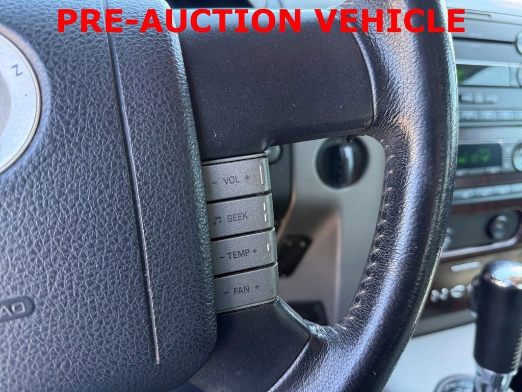 2006 Lincoln Mark LT Base