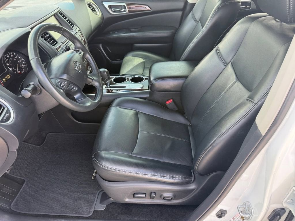 2015 Nissan Pathfinder SL