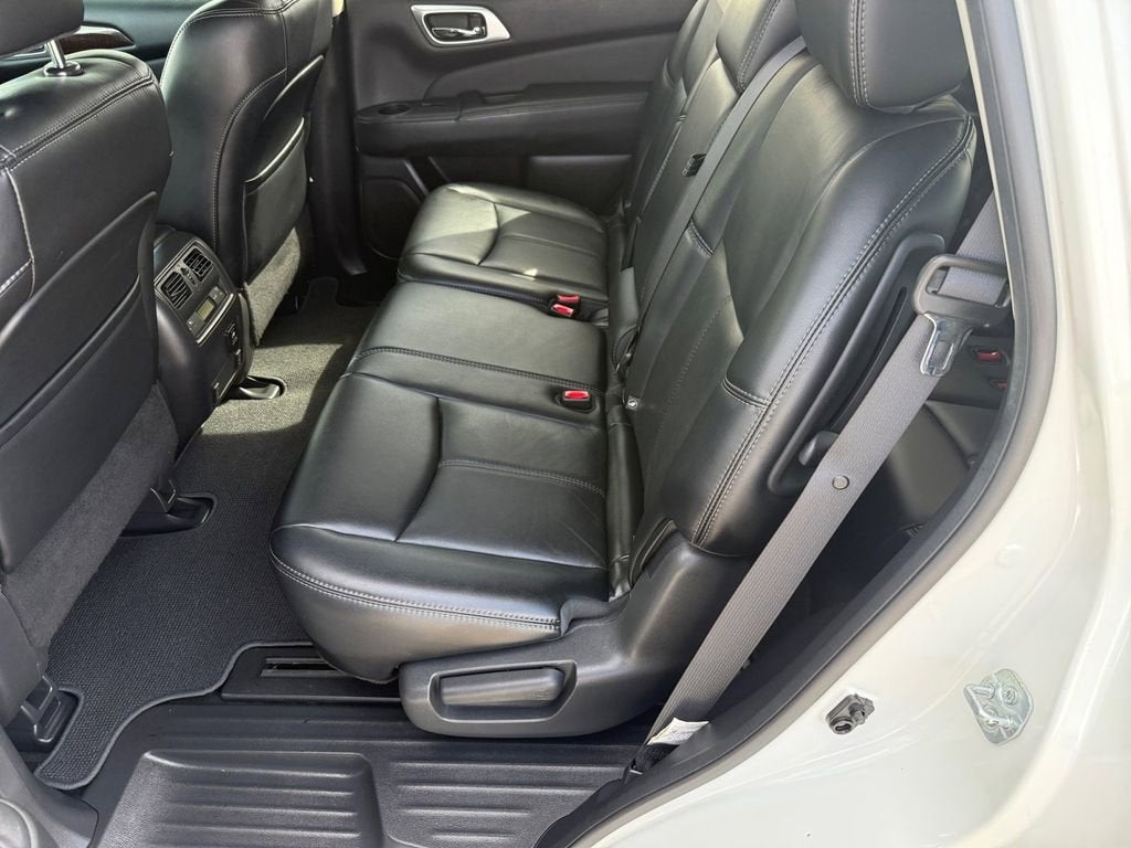 2015 Nissan Pathfinder SL