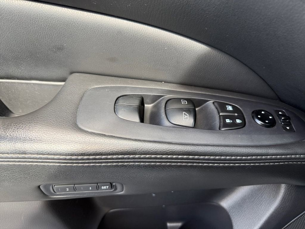 2015 Nissan Pathfinder SL