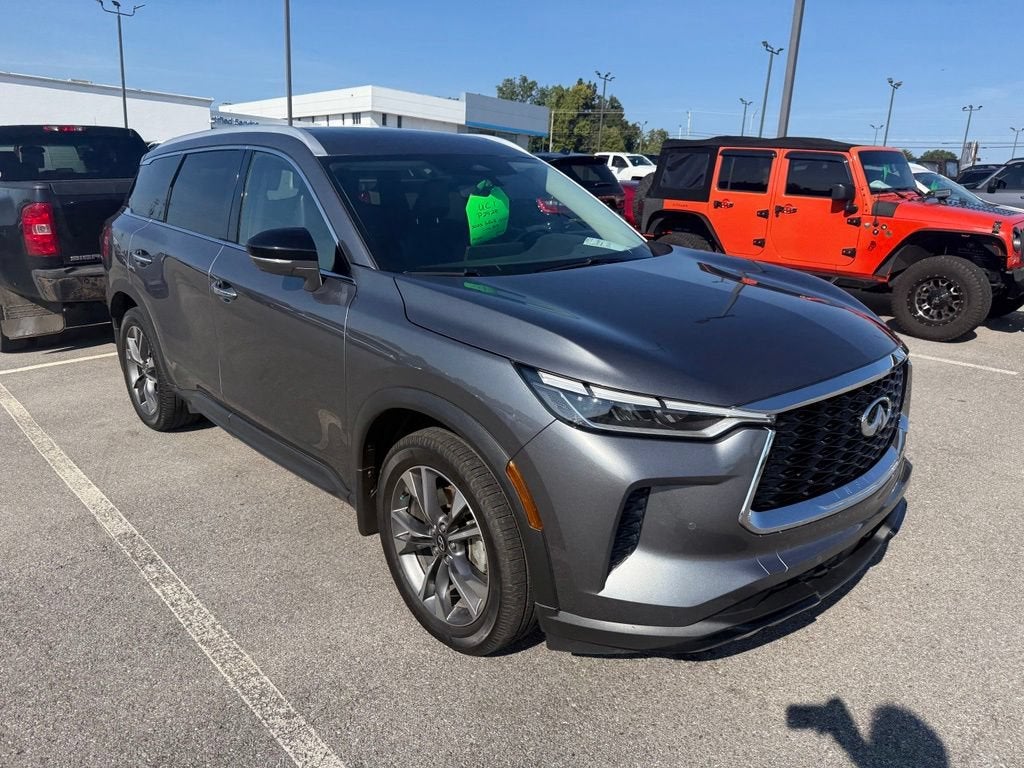 2023 INFINITI QX60 LUXE