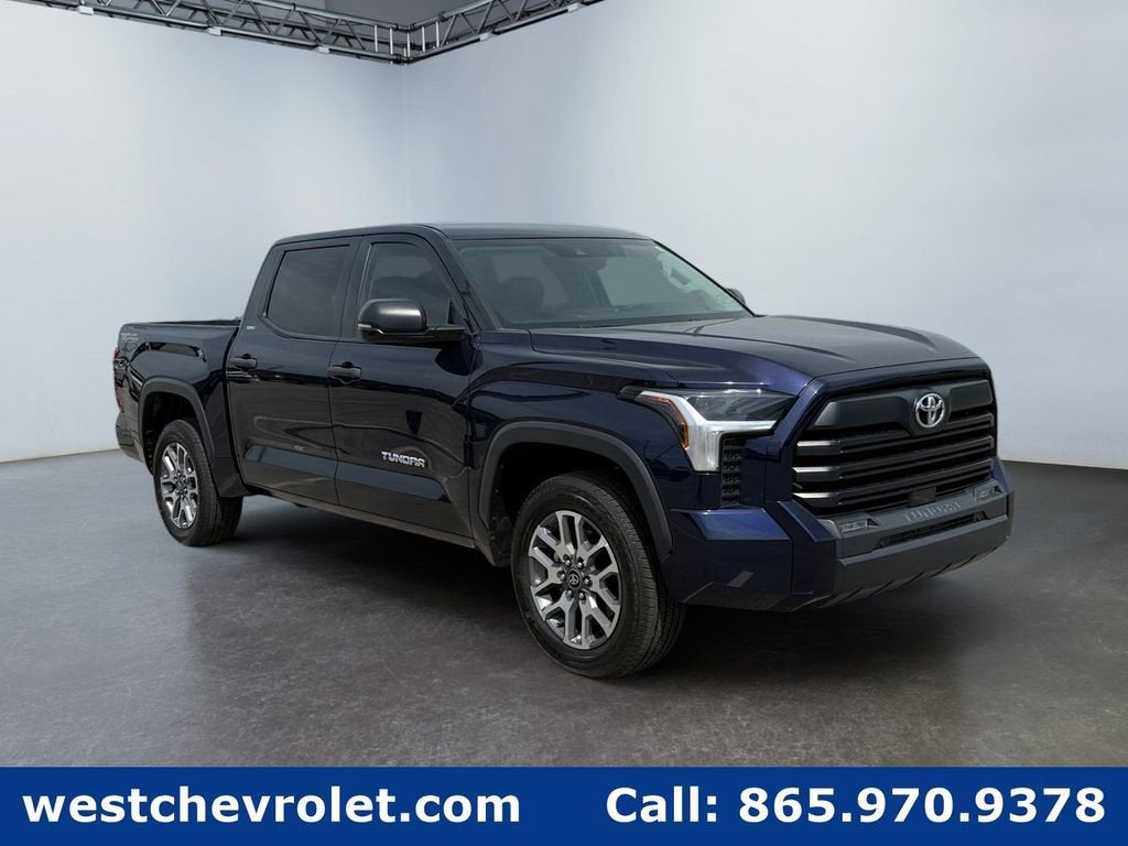 2022 Toyota Tundra 2WD SR5