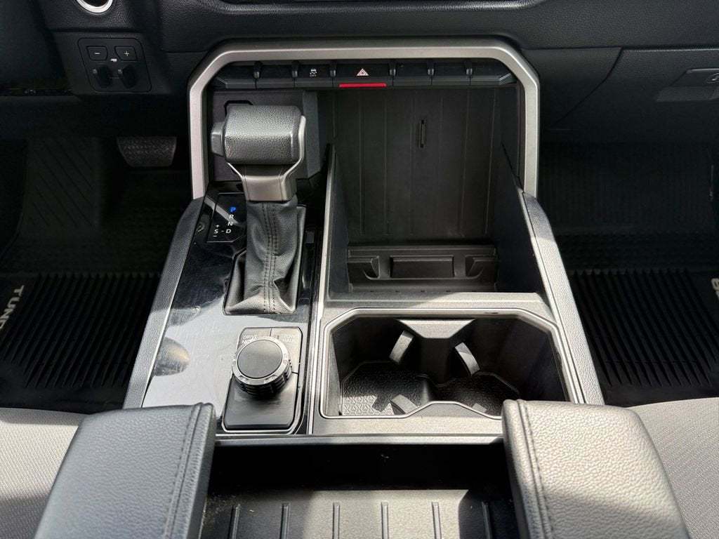 2022 Toyota Tundra 2WD SR5