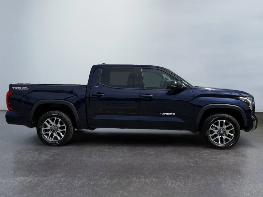 2022 Toyota Tundra 2WD SR5