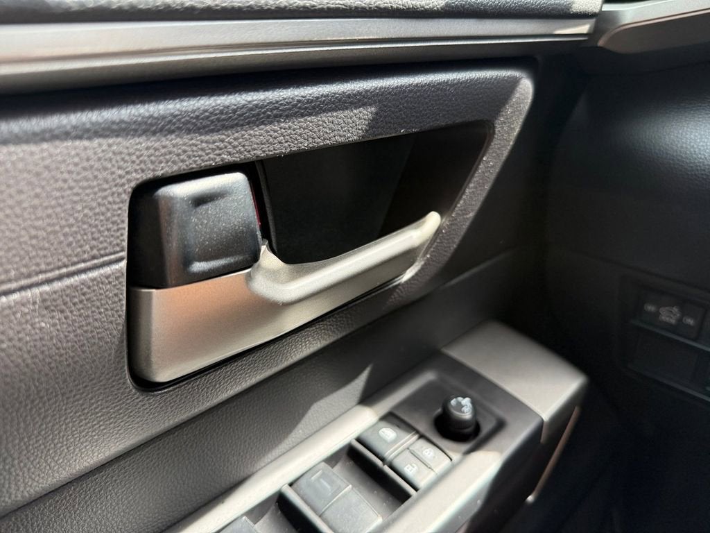 2022 Toyota Tundra 2WD SR5