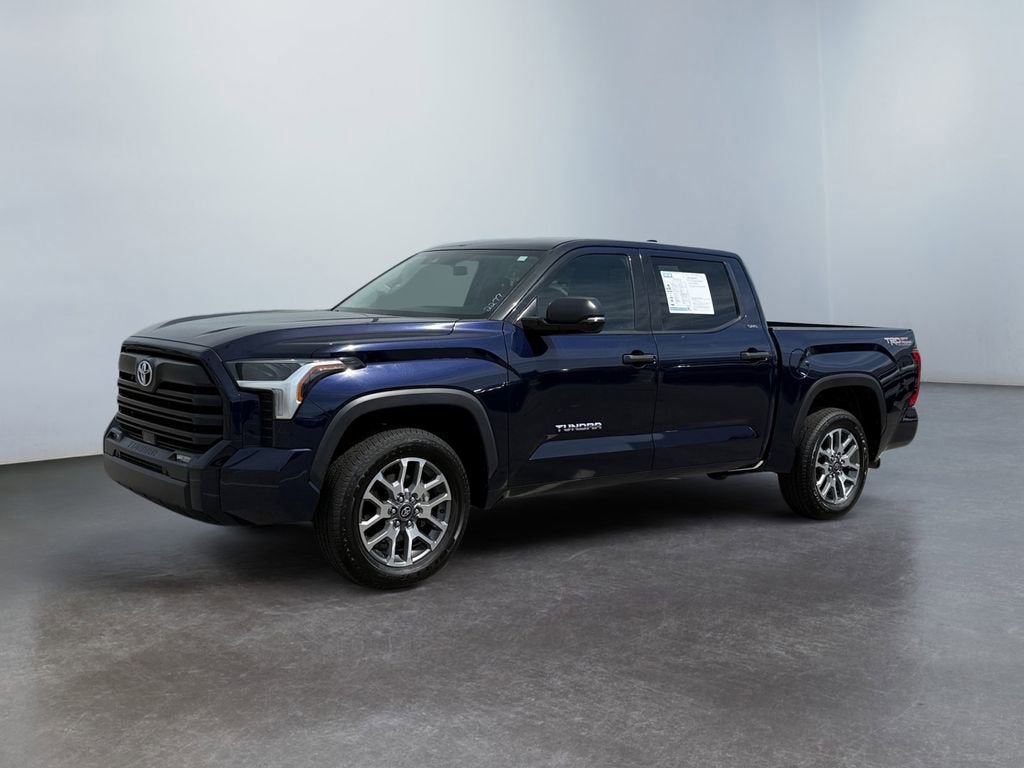 2022 Toyota Tundra 2WD SR5